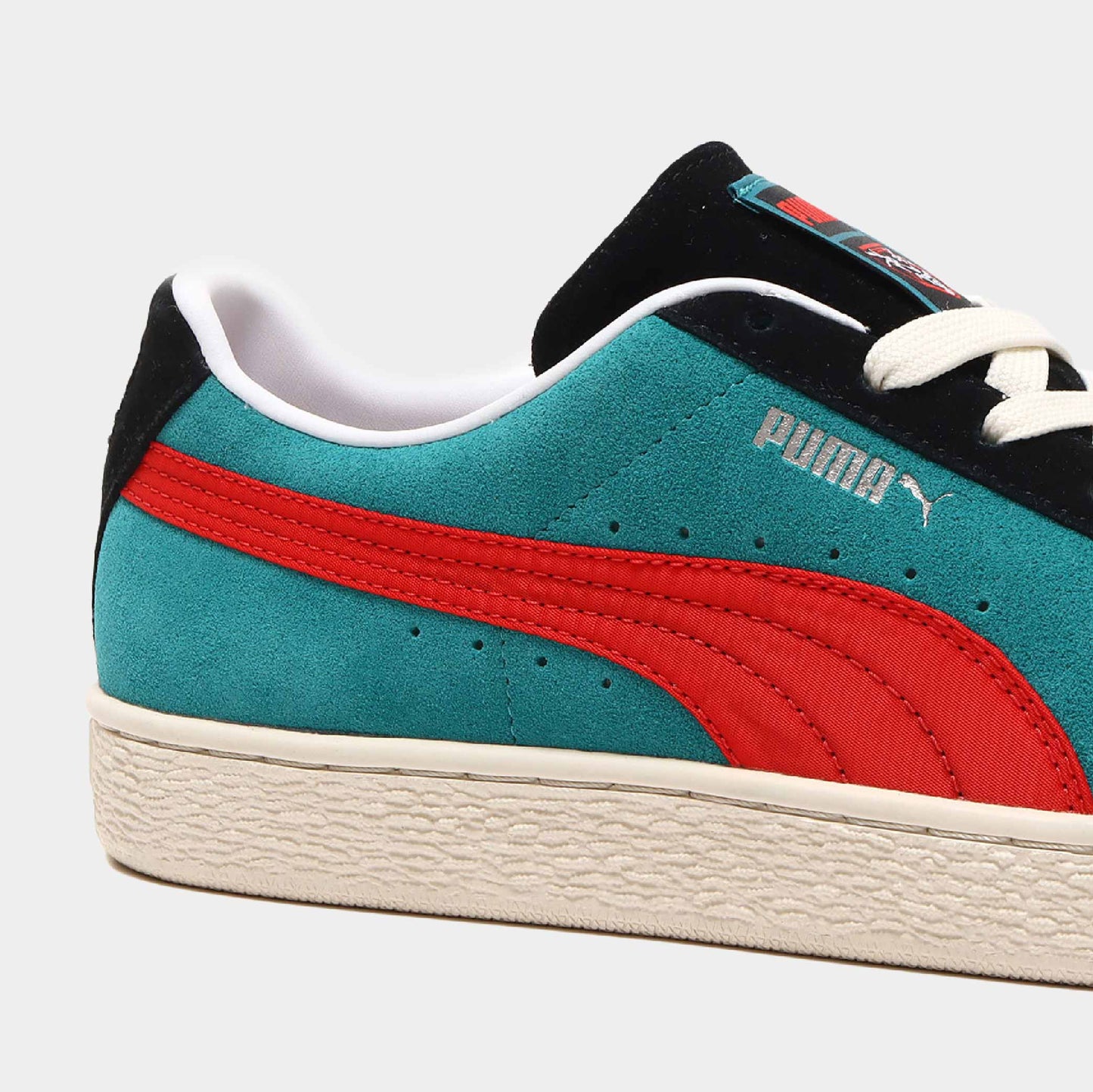 PUMA x atmos Kamen Rider Suede VTG