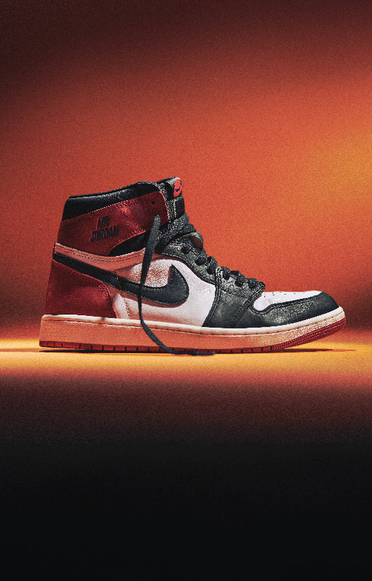 Air Jordan 1 Retro High OG "Black Toe"