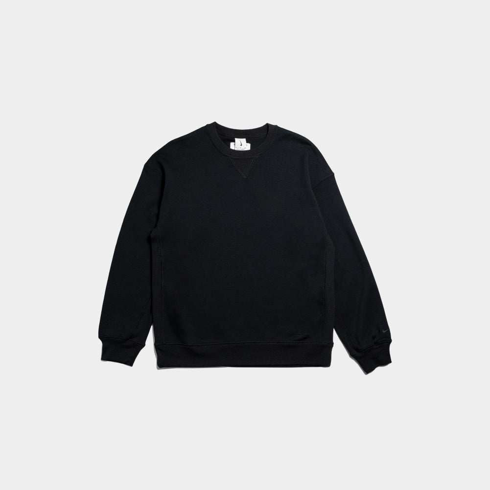 nike retro logo heavyweight sweatshirt in black