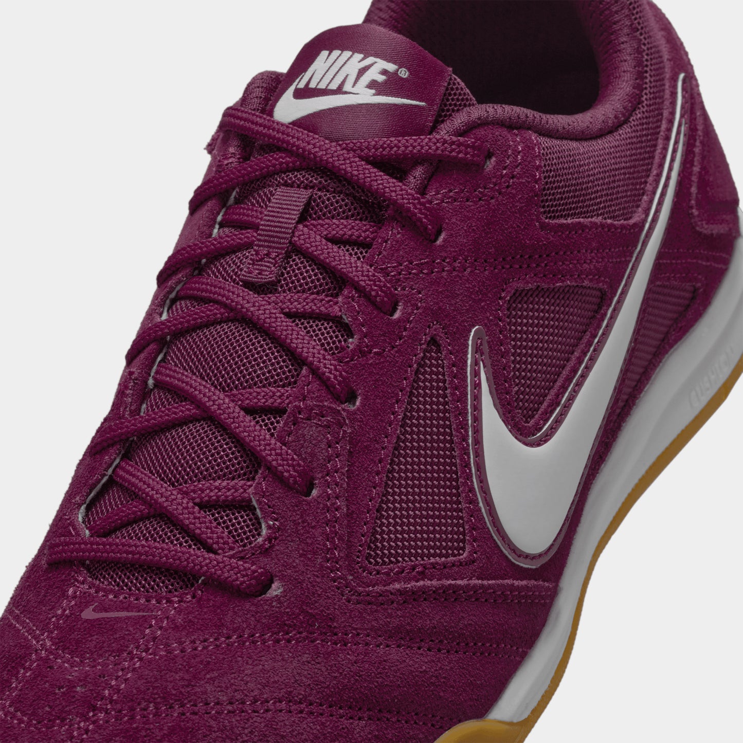 Nike Gato