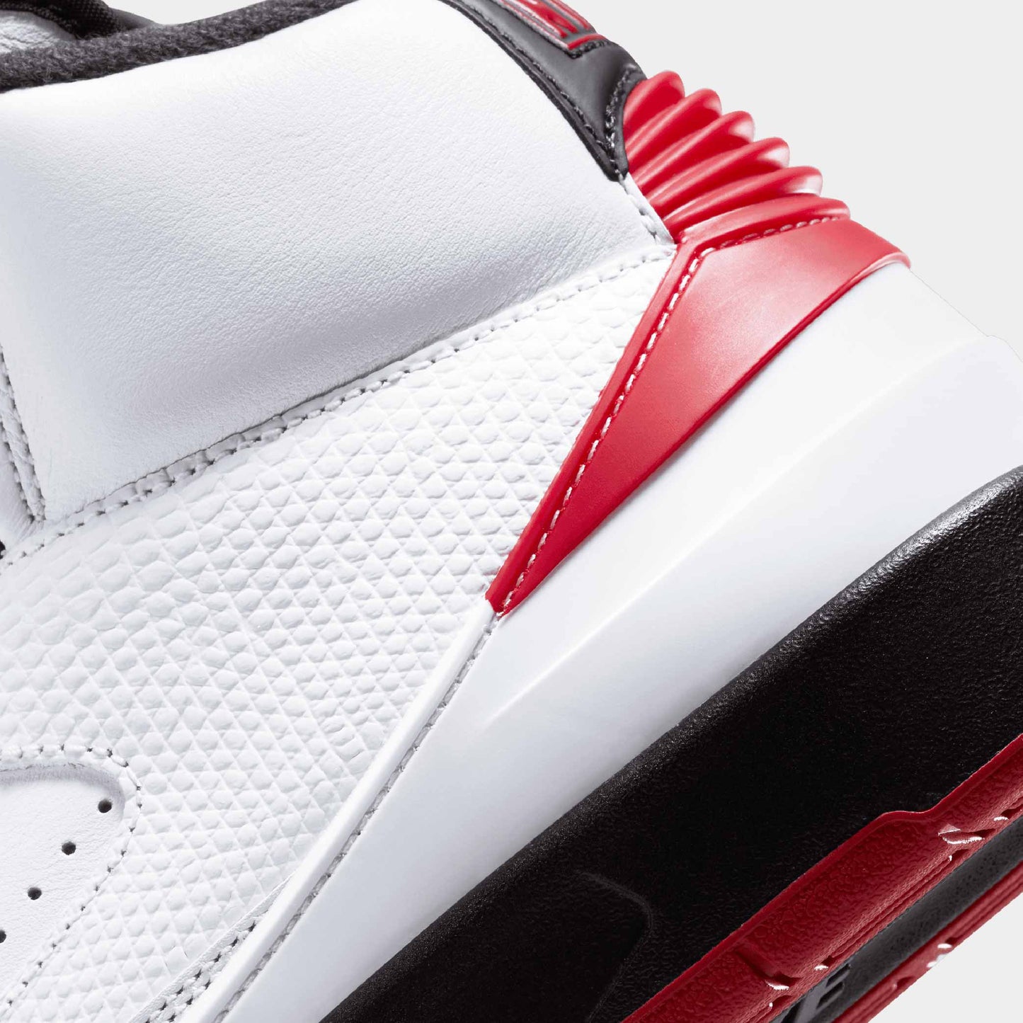 Air Jordan 2 Retro "Chicago" (W)