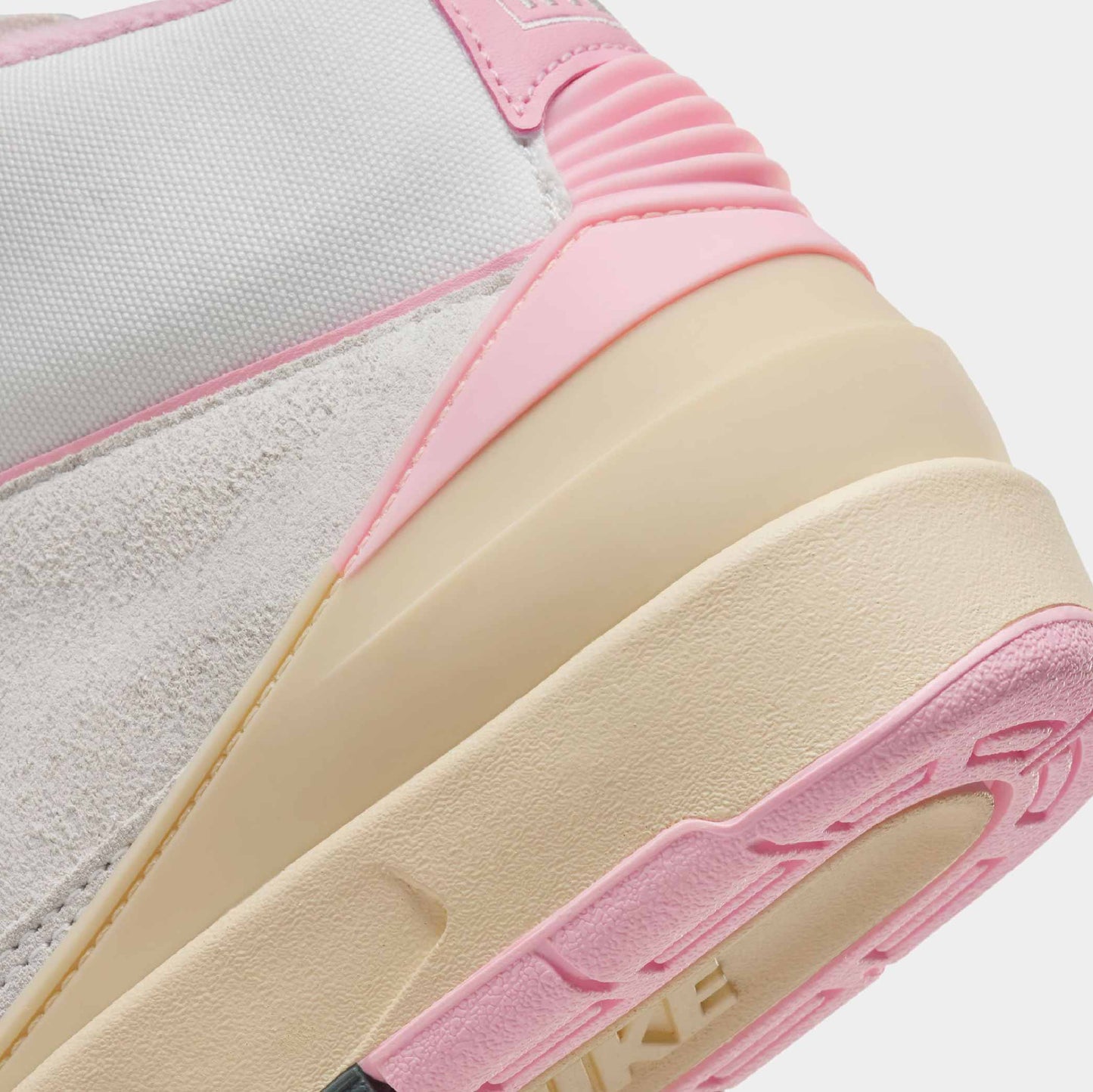 Air Jordan 2 Retro (W)