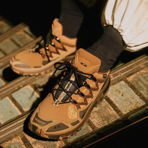atmos and Salomon partner up again to present the Salomon ACS + CSWP atmos “Strata Fossil”