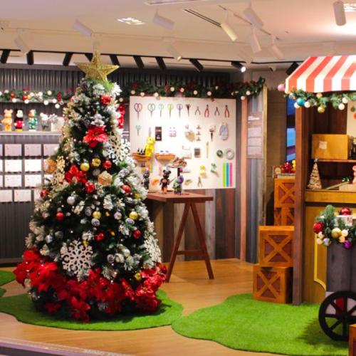 CELEBRATE A JOYFUL CHRISTMAS TOGETHER AT ATMOS KL
