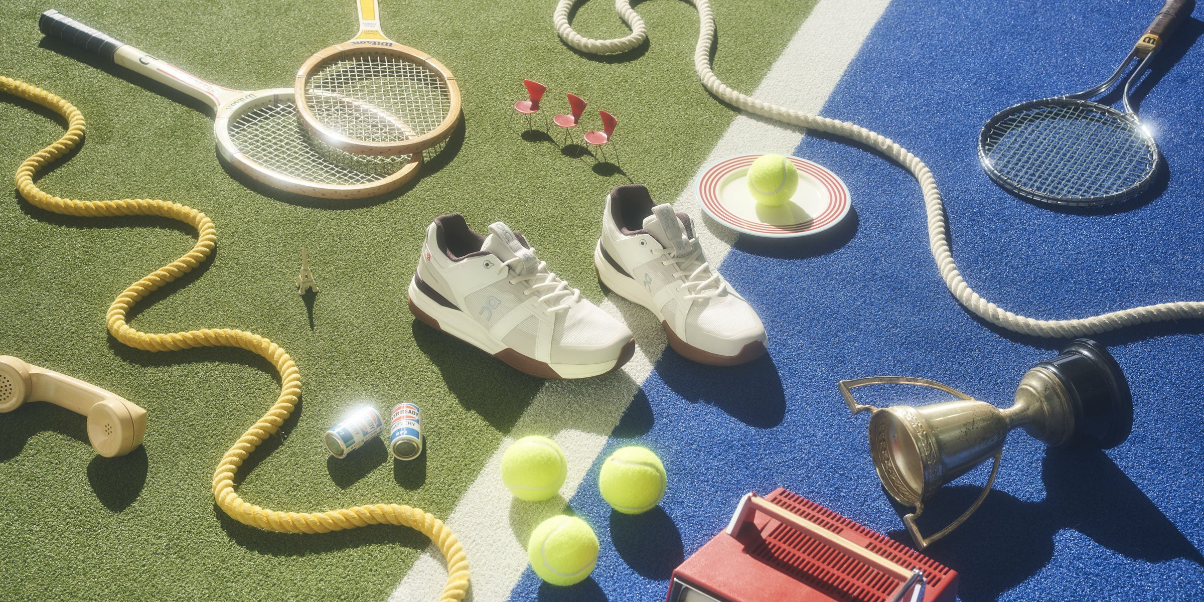 Collaboration between Swiss sports brand On and atmos Limited edition "THE ROGER Clubhouse Pro atmos"