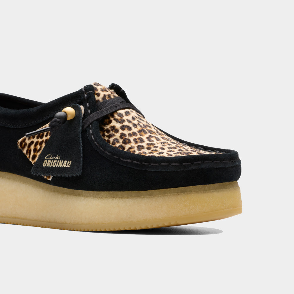 Clarks Originals x Tokyo Wallacraft Bee – Classic & Stylish