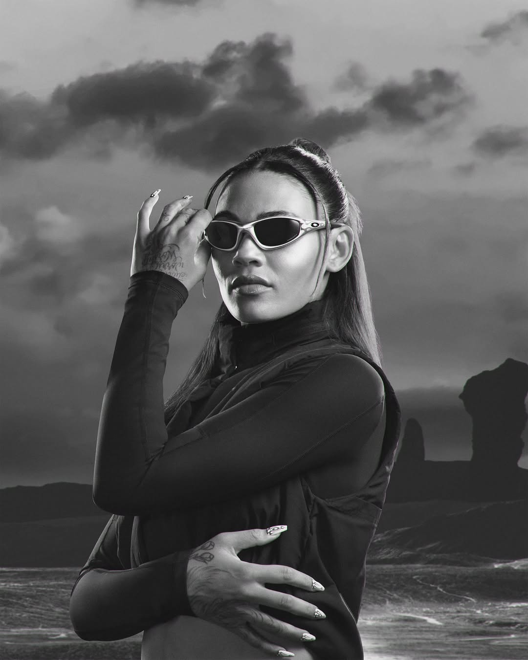 Oakley MUZM Straight Jacket® 99