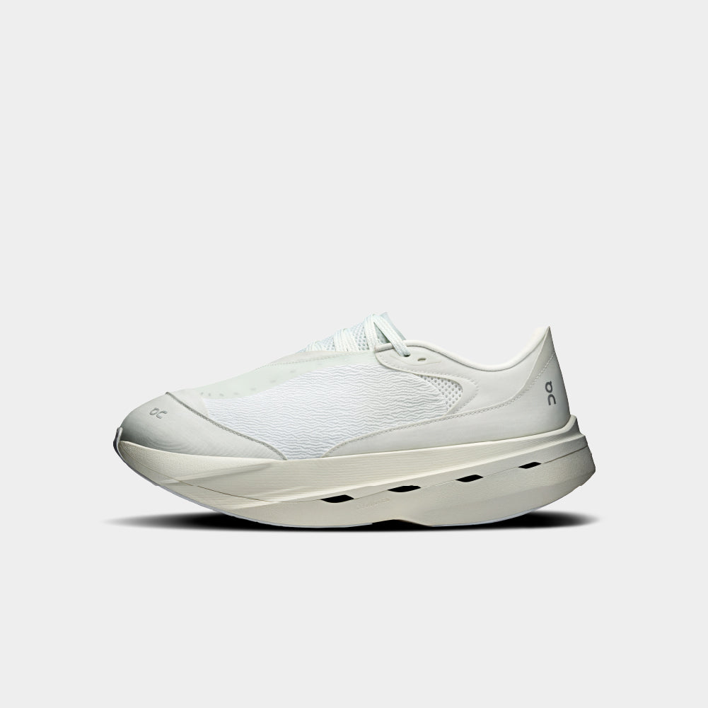 On × POST ARCHIVE FACTION (PAF) Cloudboom Volt
