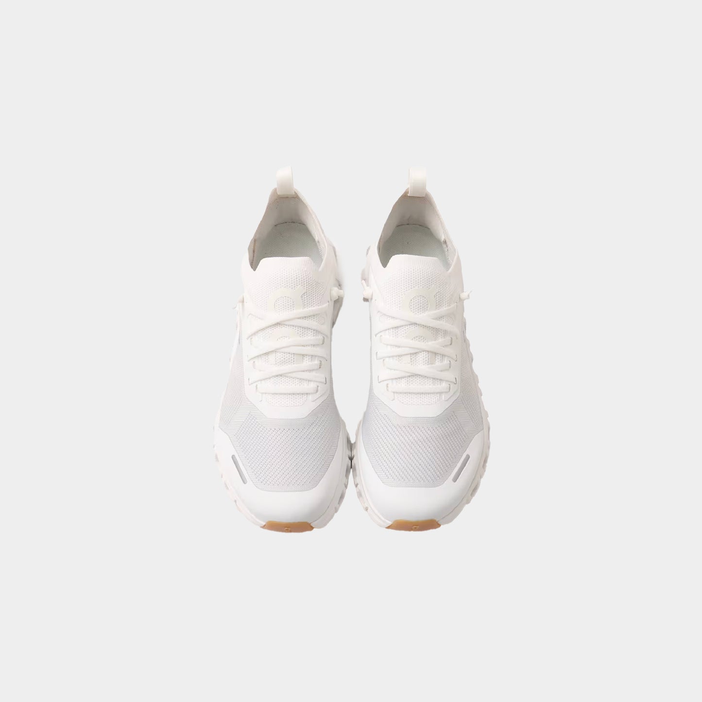 On Running Cloud 6 Versa (W)