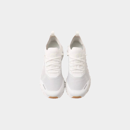 On Running Cloud 6 Versa (W)