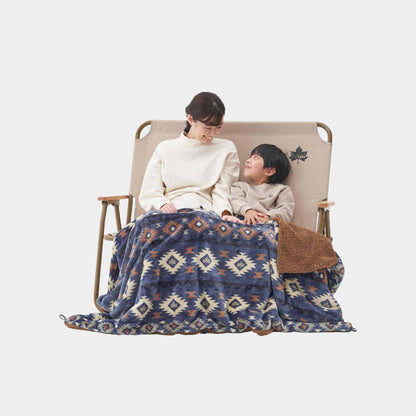 Logos Boa & Fleece Cushion Blanket