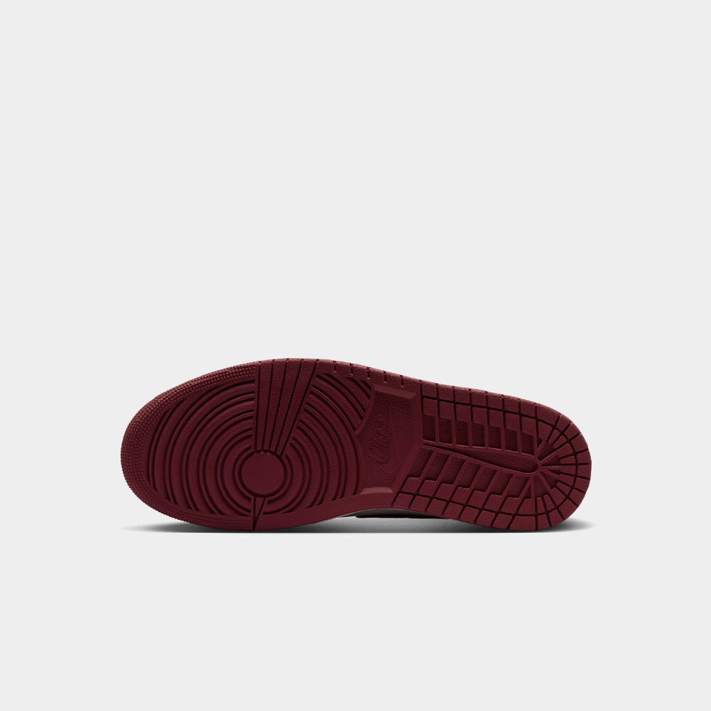 Air Jordan Retro High OG "Love Letter"