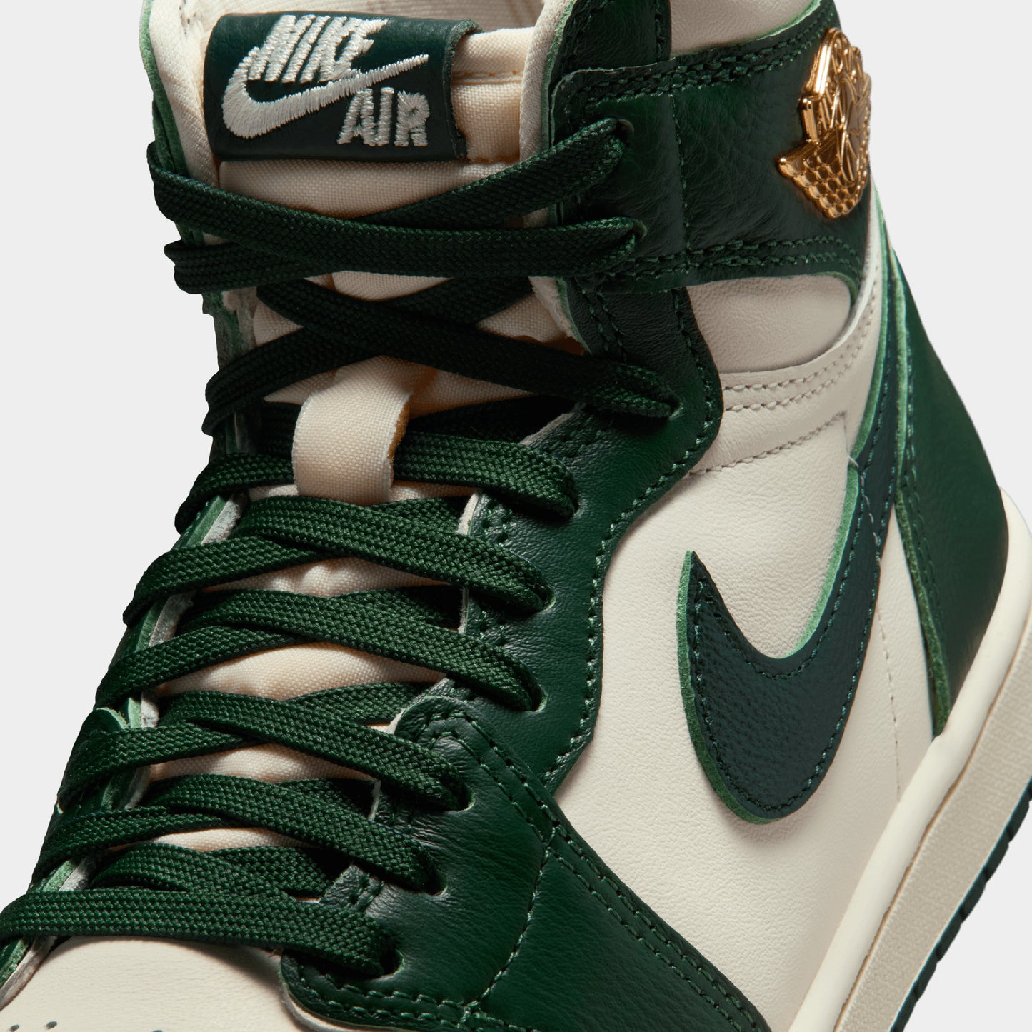 Air Jordan 1 Retro High OG "Pro Green" (W)
