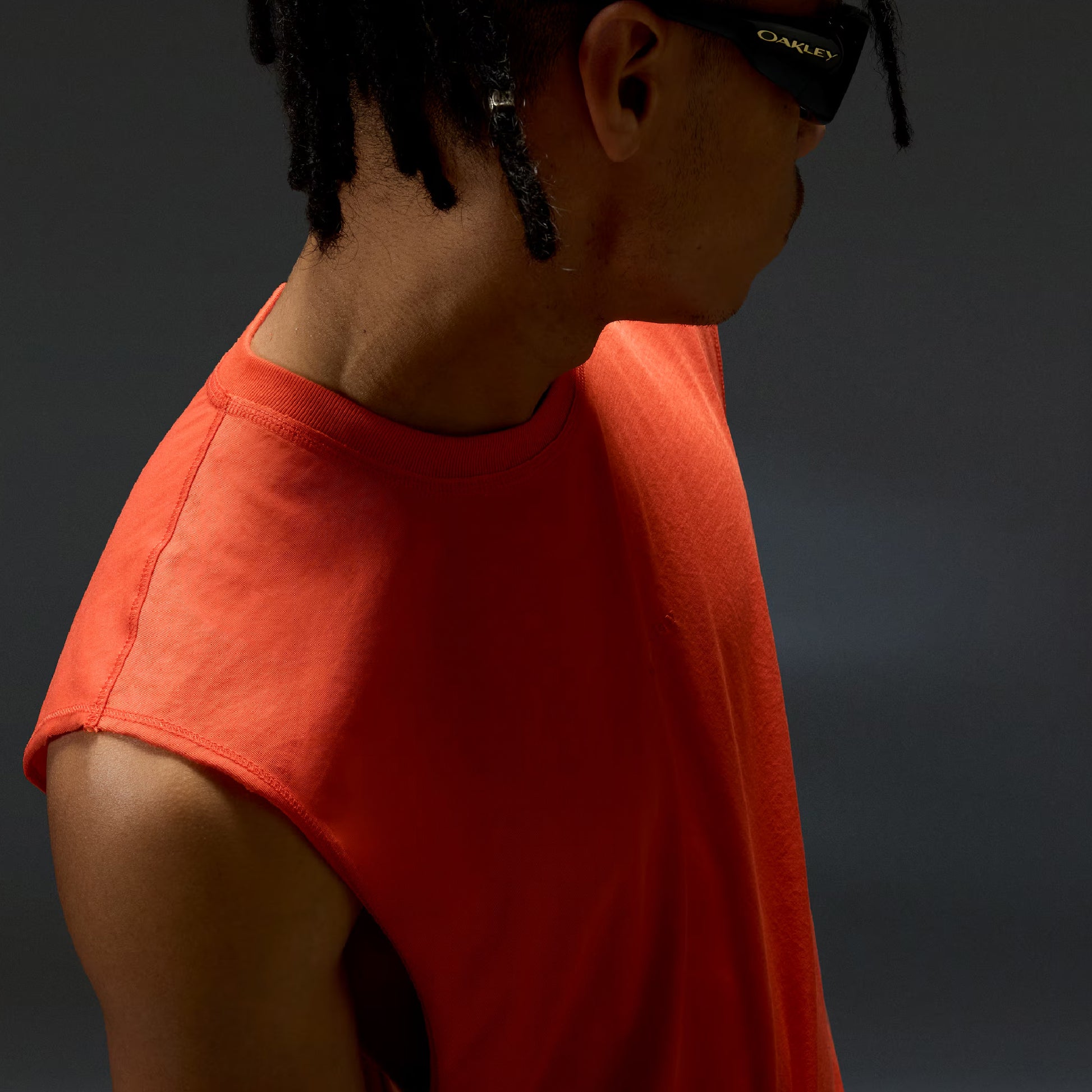 Oakley Reserve Momento Tank