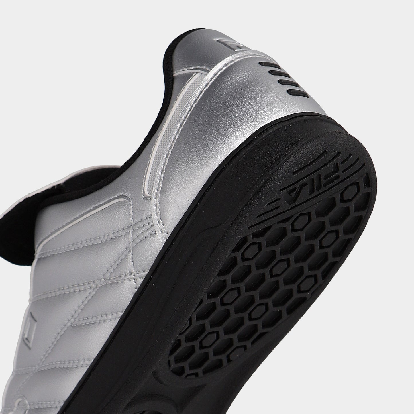 FILA Slant Shot 98/23 Soccer