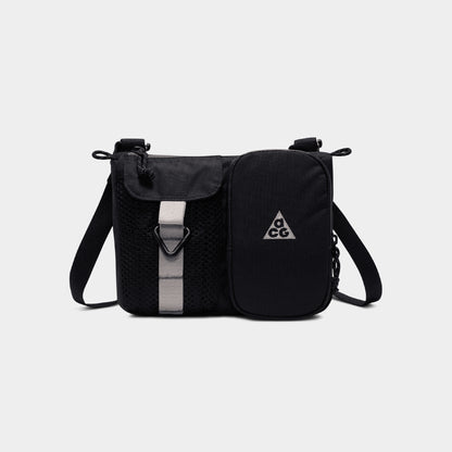 Nike ACG "DAYMAX" Crossbody Bag