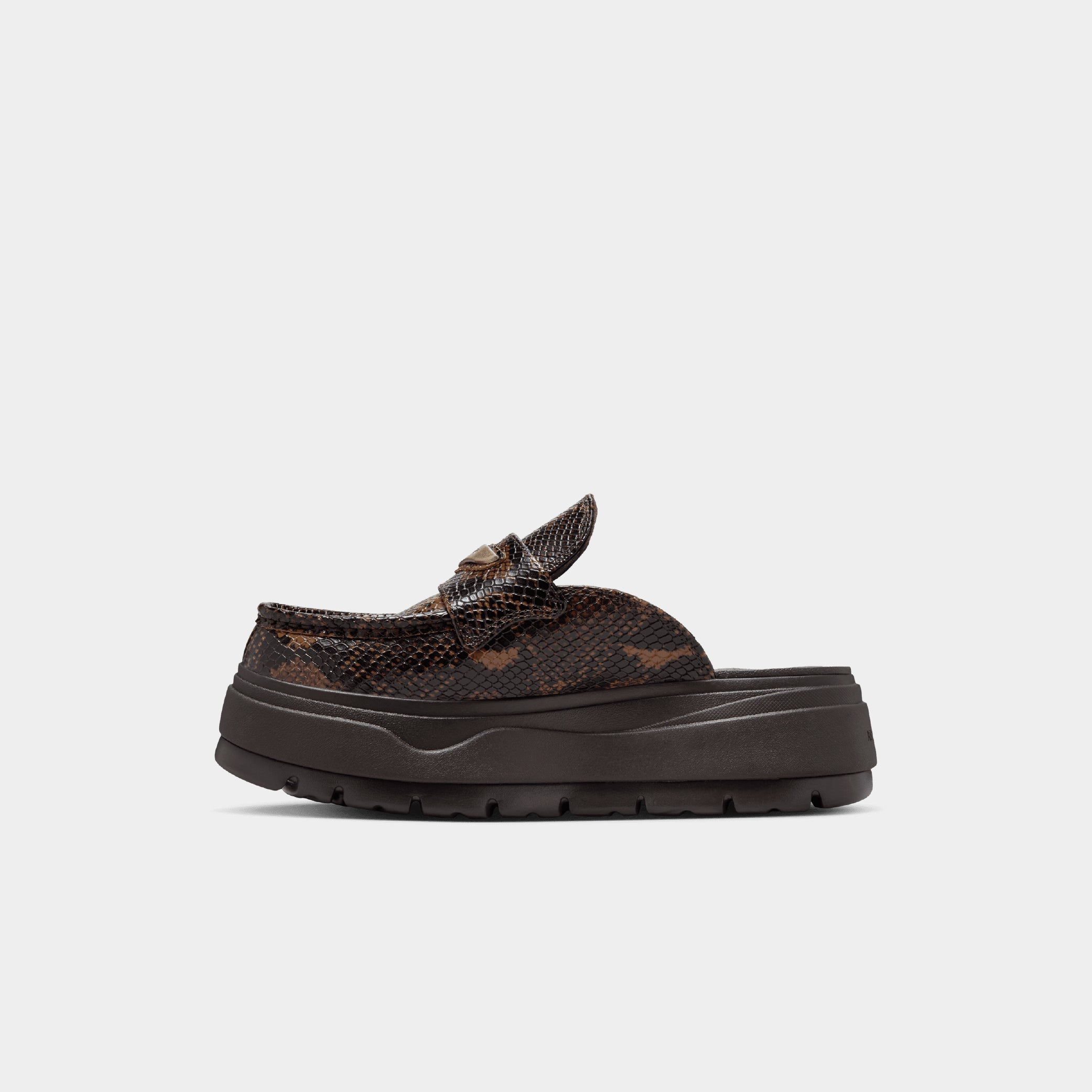 Air Jordan Mule SE (W) – atmos Kuala Lumpur