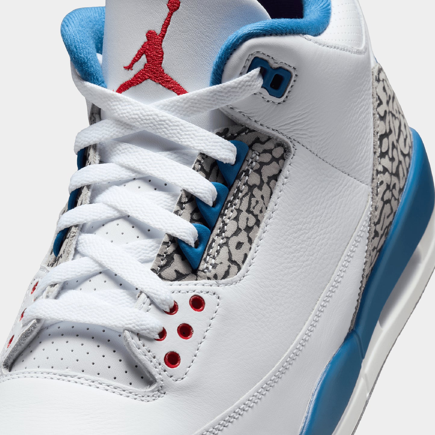Air Jordan 3 Retro "True Blue"