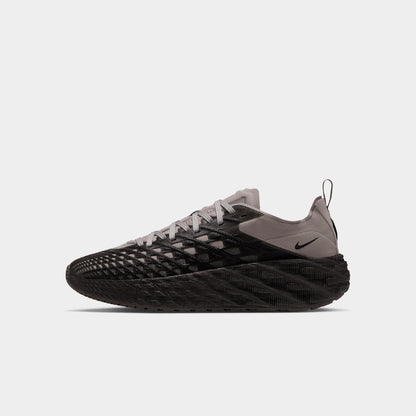 Nike Ava Edge