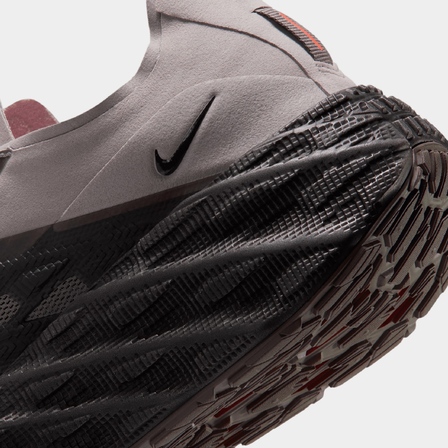 Nike Ava Edge