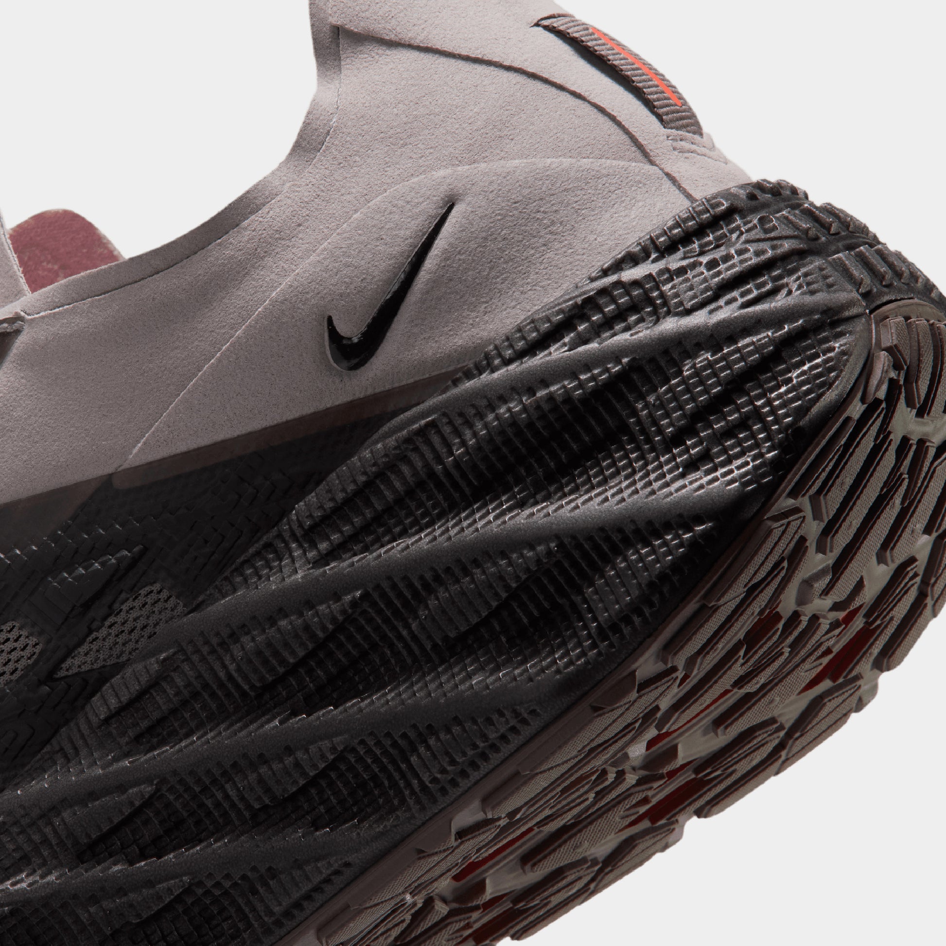 Nike Ava Edge