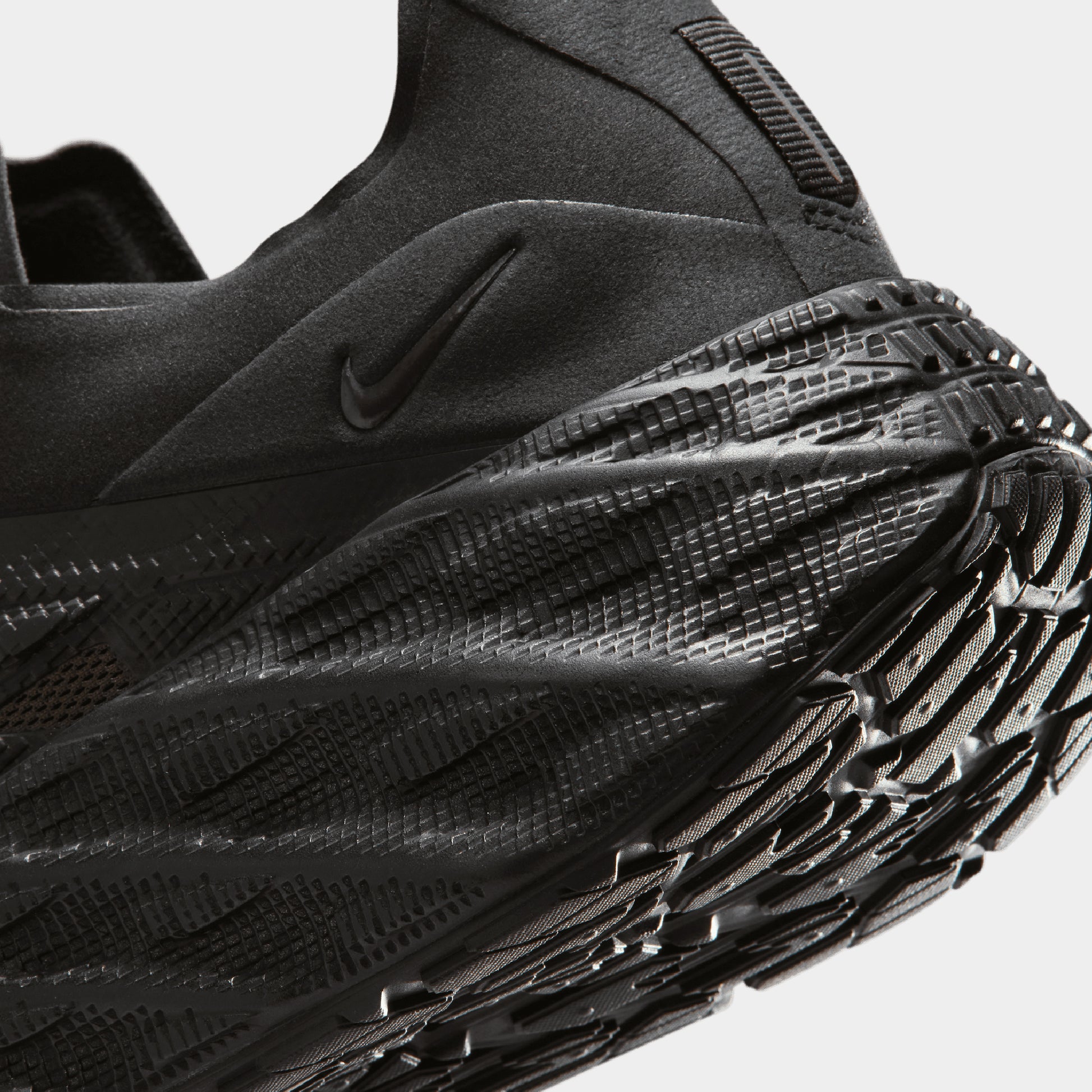 Nike Ava Edge