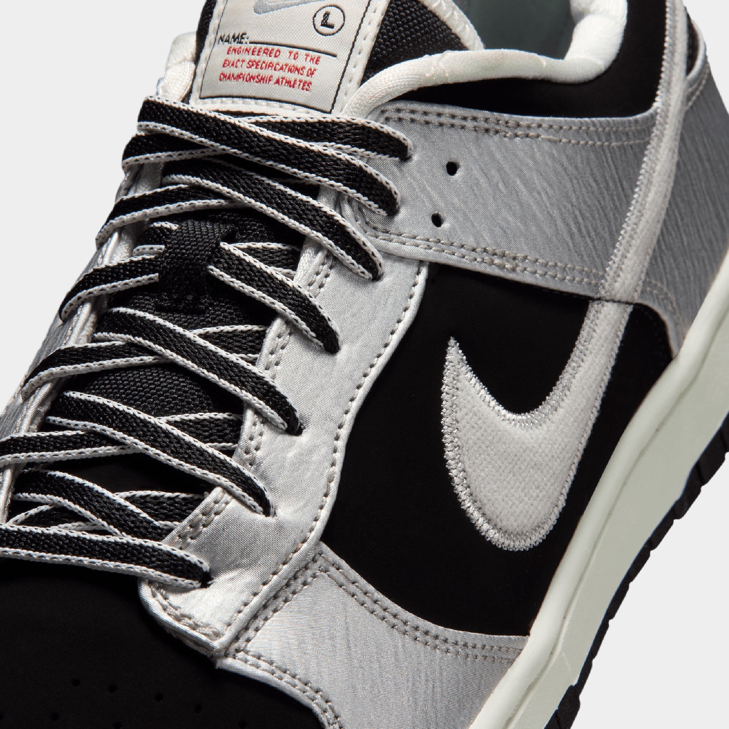 Nike Dunk Low Retro