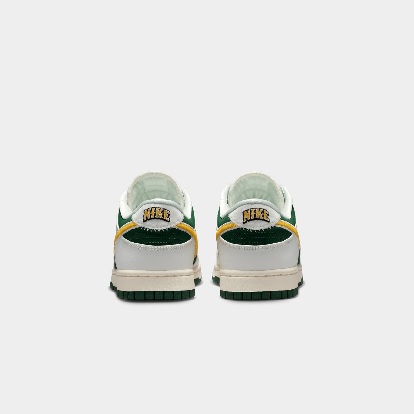 Nike Dunk Low Retro
