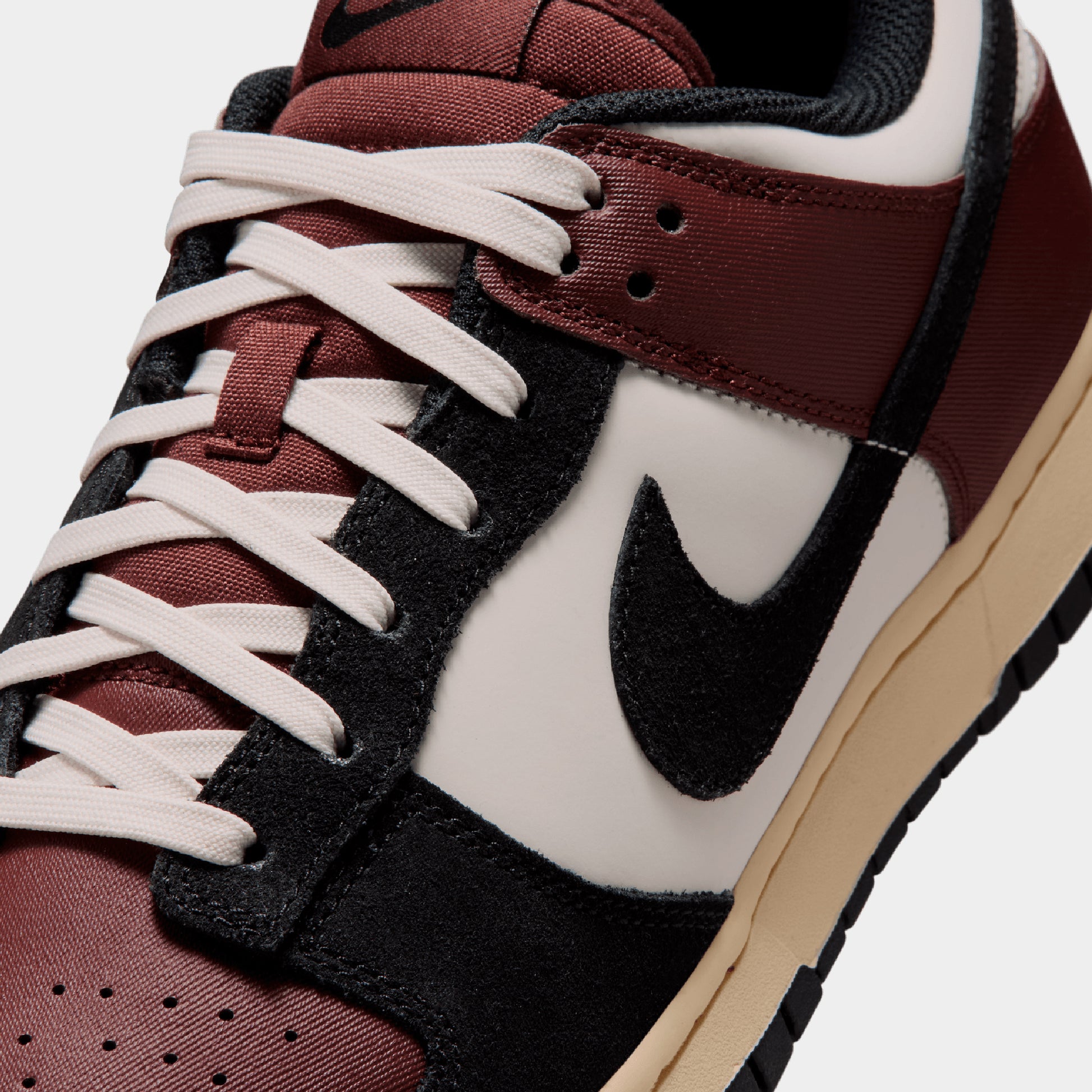 Nike Dunk Low Retro