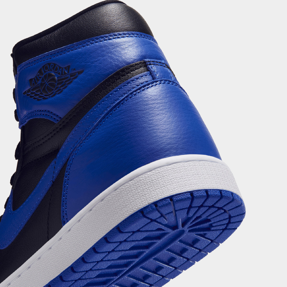 Air Jordan 1 High OG "Royal"