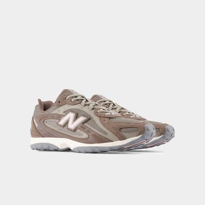 New Balance 204L