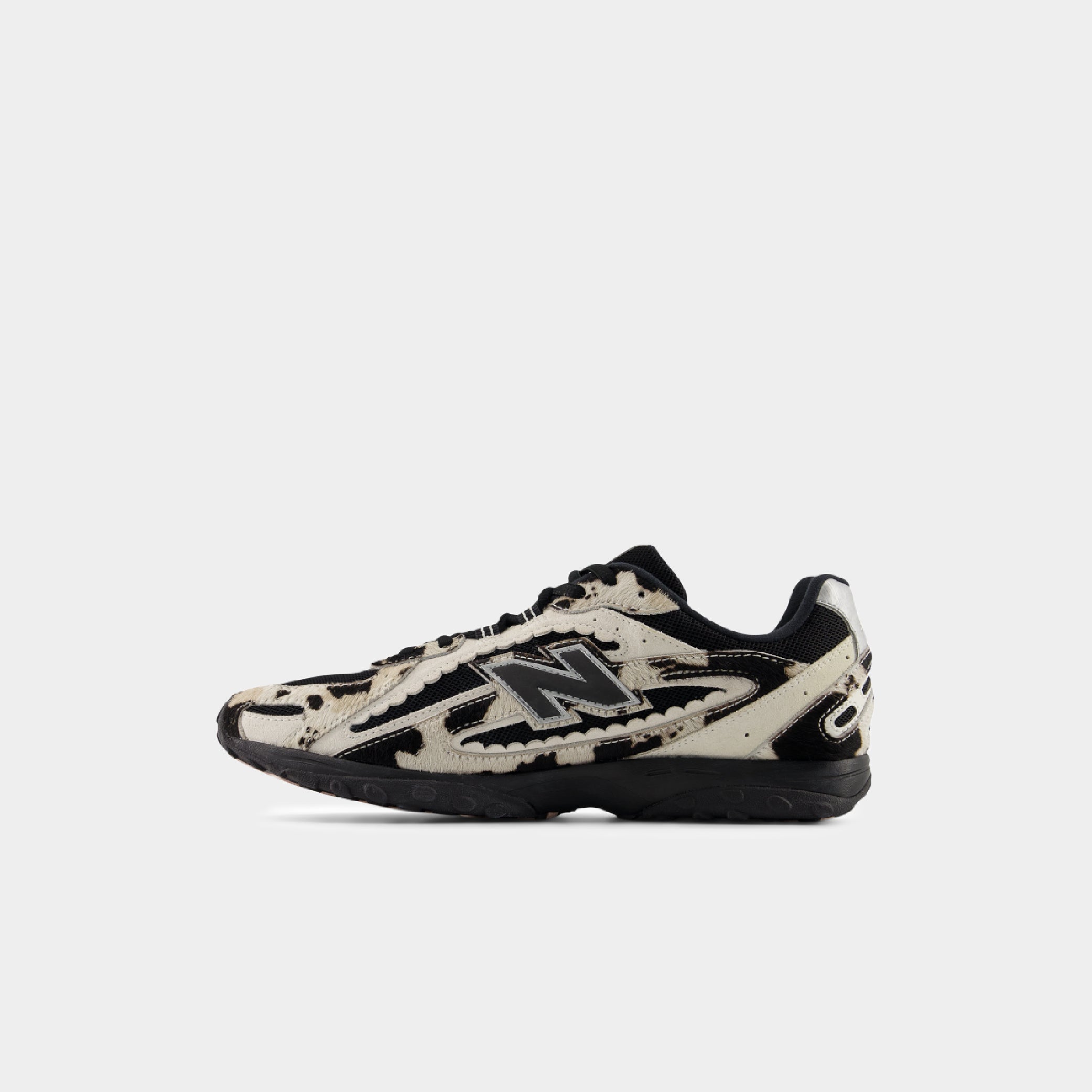 New Balance x atmos Pink 204L 