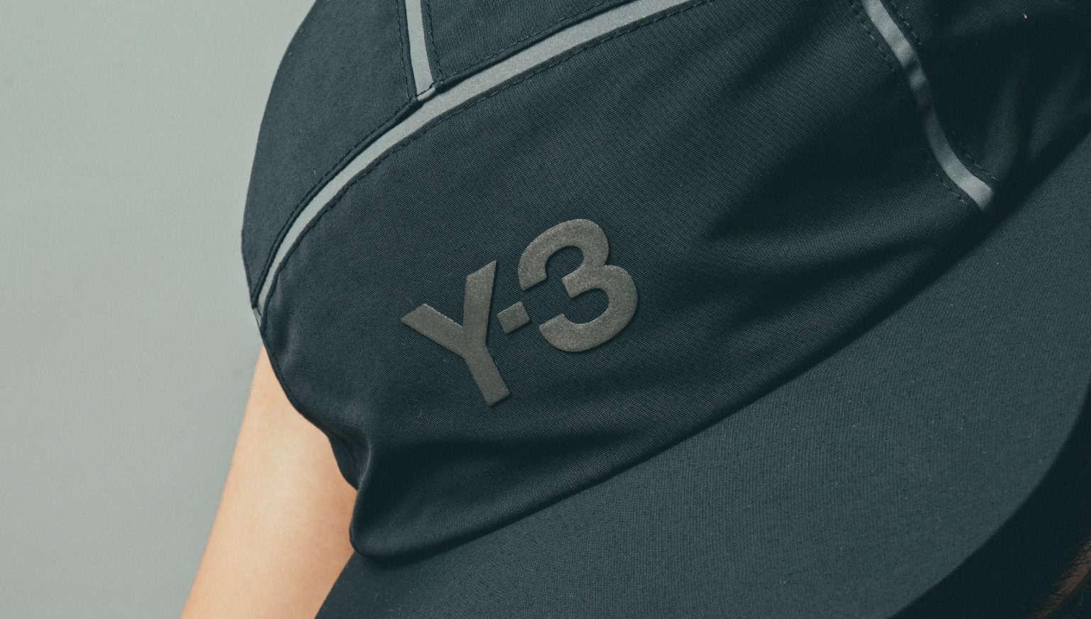 Y3