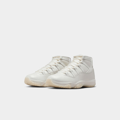 Air Jordan 11 Retro "Pearl" (W)