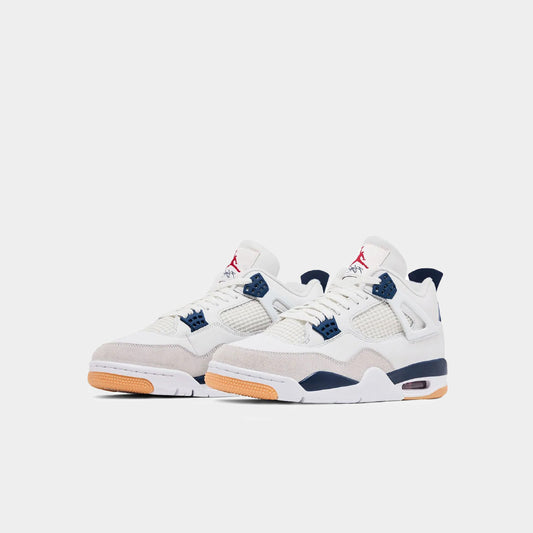 Nike SB x Air Jordan 4 Retro "Navy"