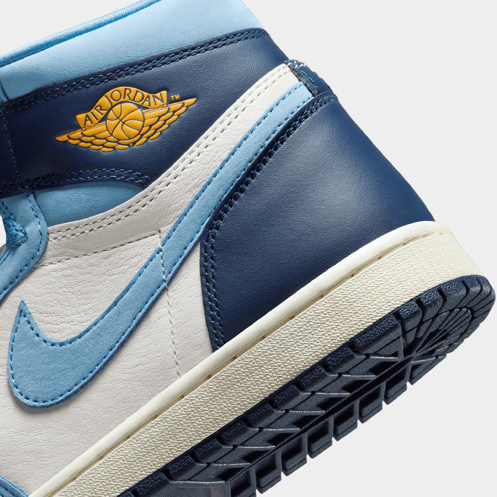 Air Jordan 1 Retro High OG "First In Flight" (W)
