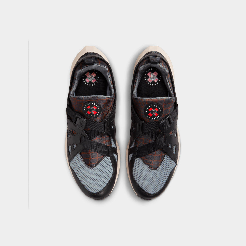 Nike x Patta Air Huarache 20Y24