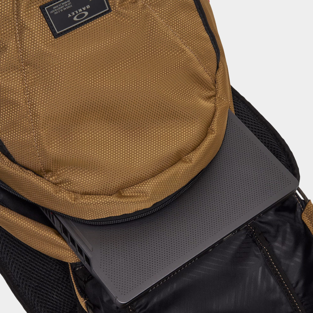 Oakley Bathroom Sink Rc Backpack – Classic & Stylish Footwear