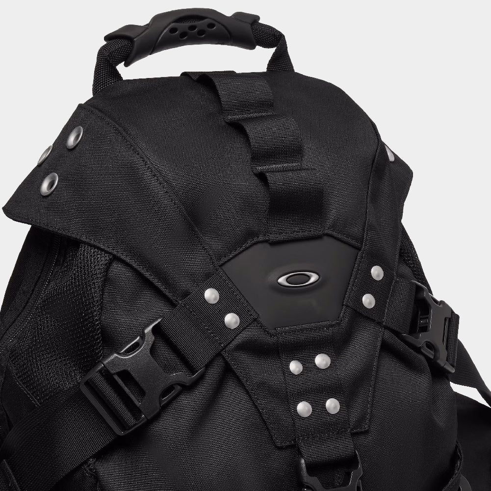 Oakley Icon RC Backpack – Classic & Stylish Footwear – atmos Kuala