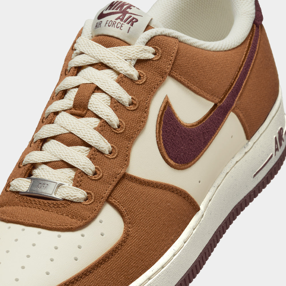 Nike Air Force 1 '07 LV8