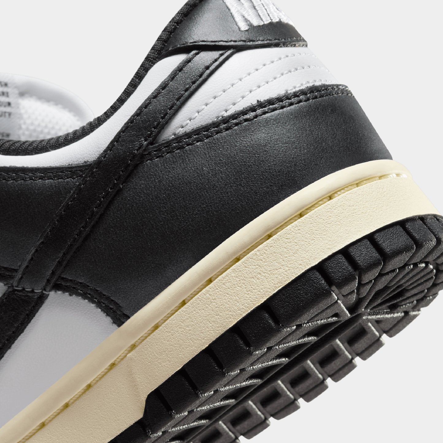 Nike Dunk Low Premium (W)