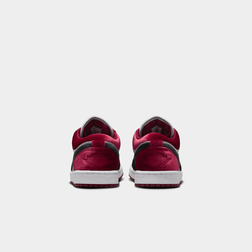 Air Jordan 1 Low SE (W)