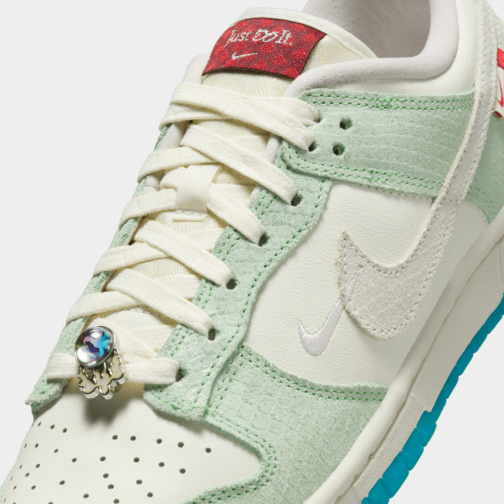 Nike Dunk Low LX (W)