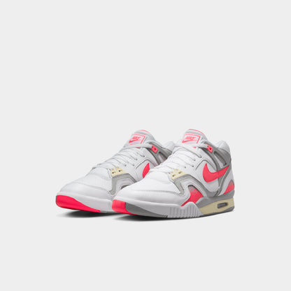 Nike Air Tech Challenge 2
