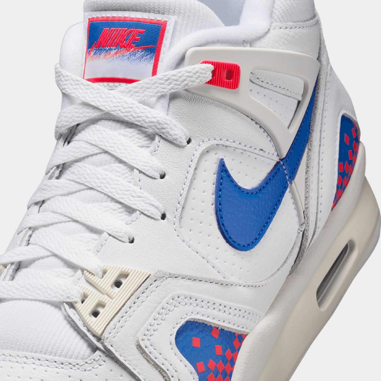 Nike Air Tech Challenge 2