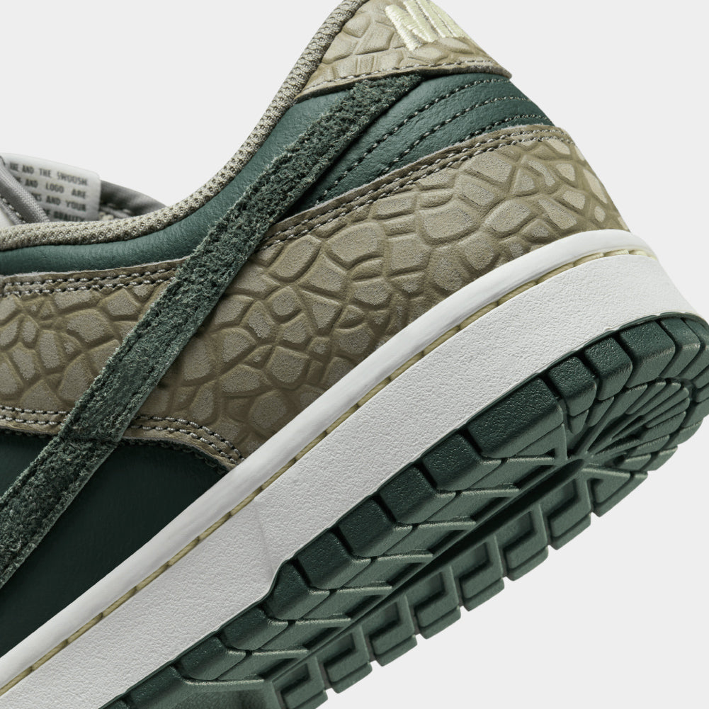 Nike Dunk Low Retro Premium