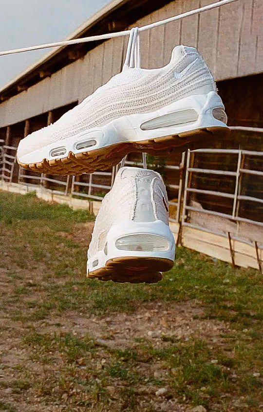 Levi's × Nike Air Max 95 OG Denim White Levi's Nike Air Max 95 | SneakerNews.com