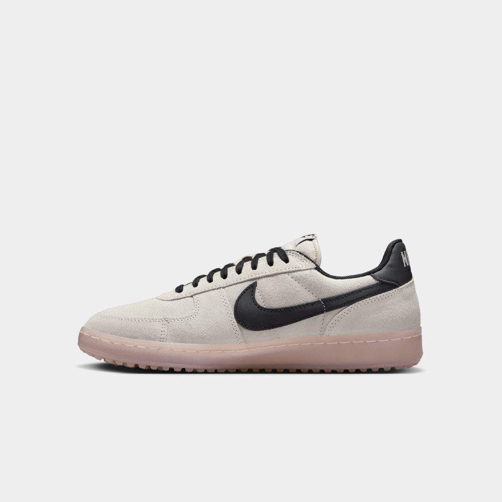 Nike Field General 82