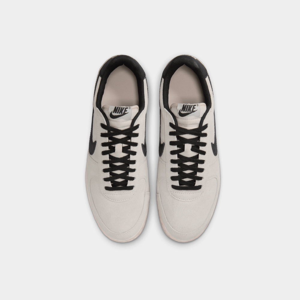 Nike Field General 82