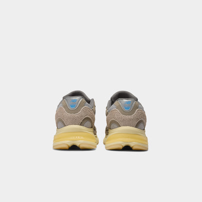 New Balance 2010 Grey Days